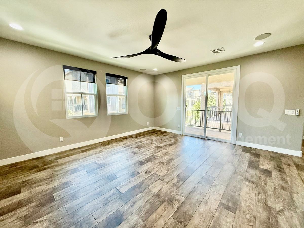 687 W Flintlock Way - Photo 7 of 29