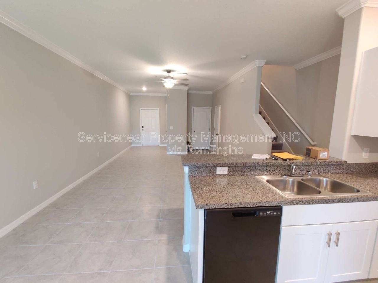 1530 Cassius St - Photo 5 of 24