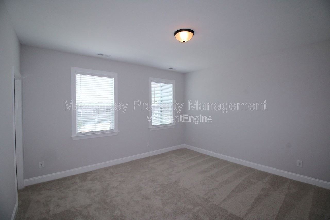 612 Amaranth Dr - Photo 2 of 26