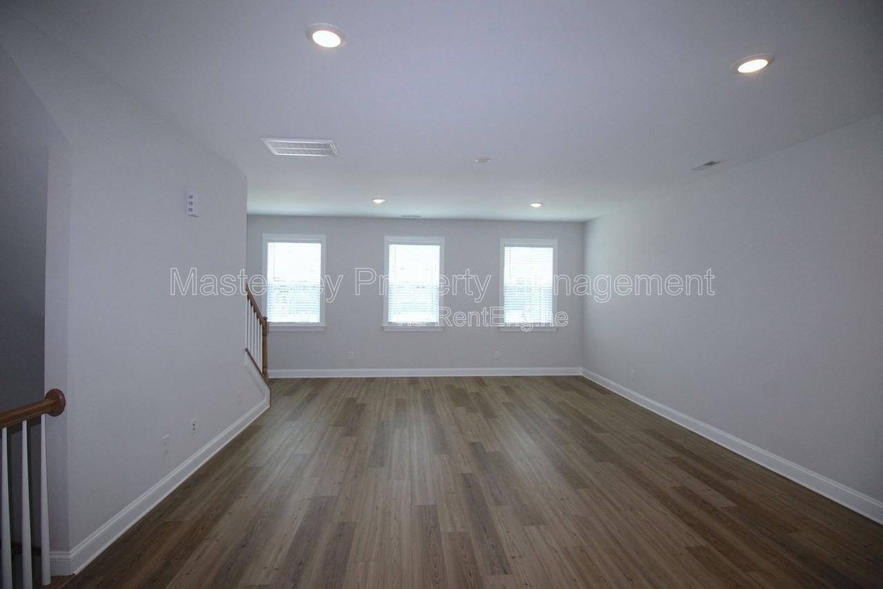 612 Amaranth Dr - Photo 6 of 26