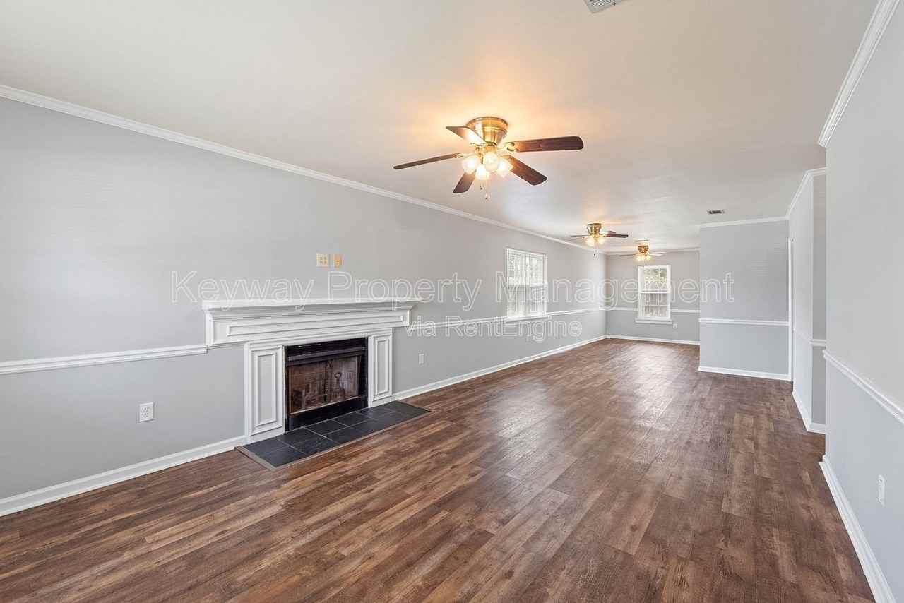 3933 Miramar Drive Ext - Photo 4 of 18