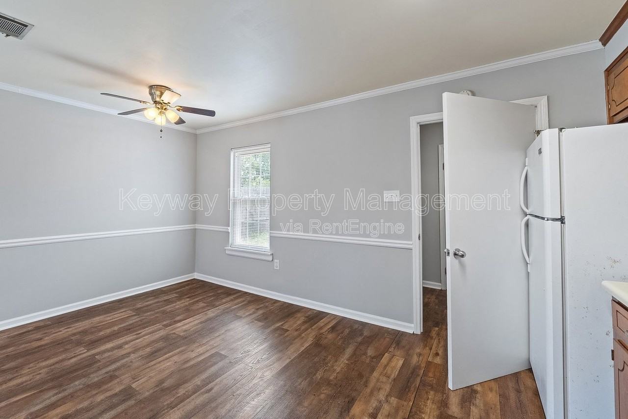 3933 Miramar Drive Ext - Photo 7 of 18