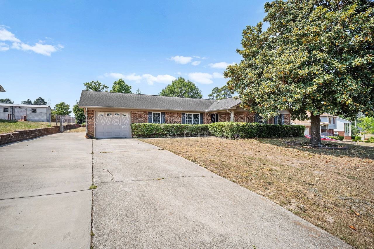 3420 Linderwood Dr - Photo 3 of 33