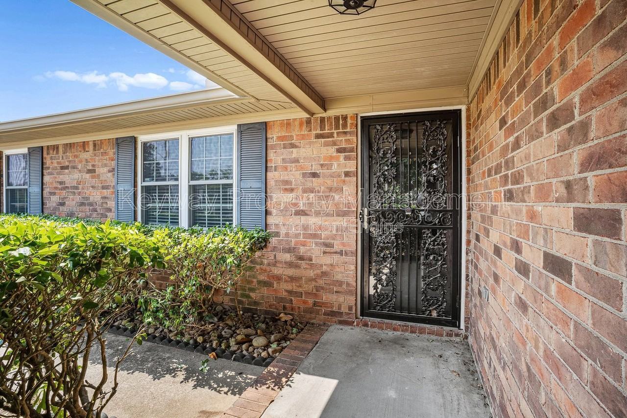 3420 Linderwood Dr - Photo 4 of 33