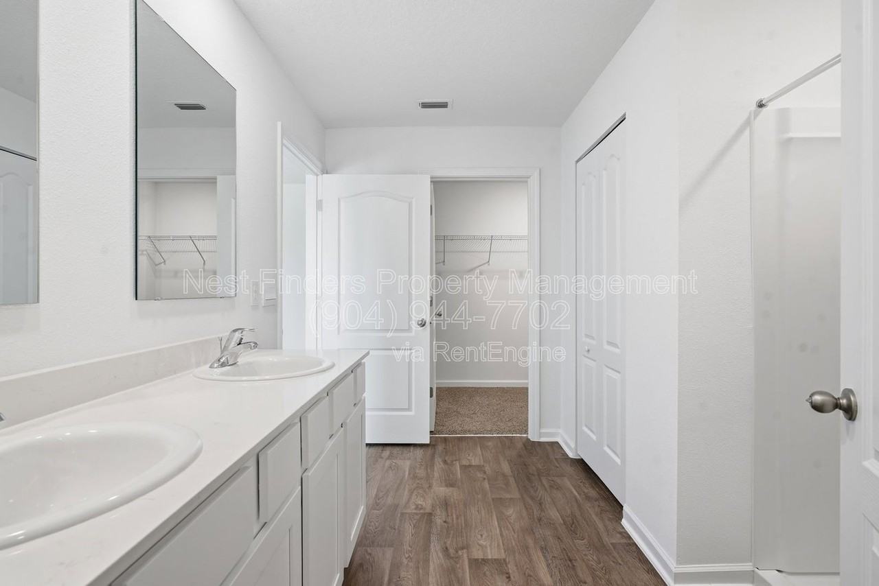 190 Ardila Cir - Photo 3 of 49