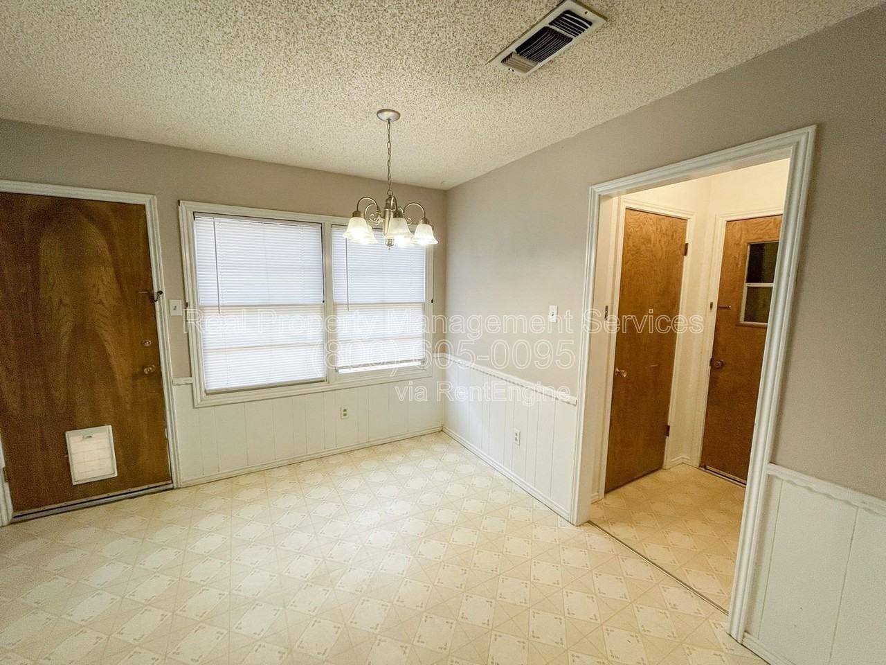 7005 Hartford Ave #B - Photo 4 of 9