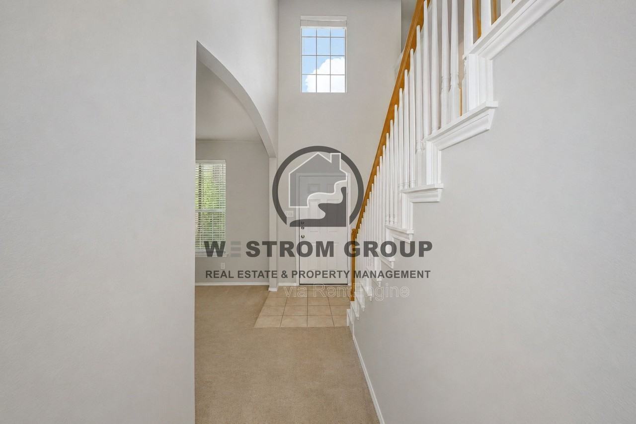 508 Lead Creek Dr - Photo 5 of 39