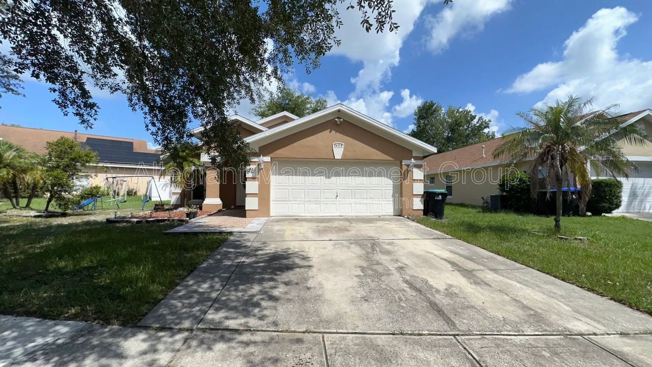 2429 Sapier Ct - Photo 2 of 28