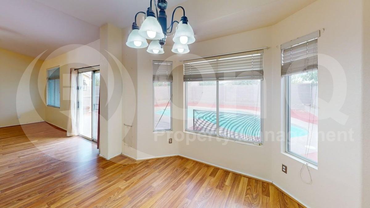 19611 N 33rd St - Photo 5 of 24