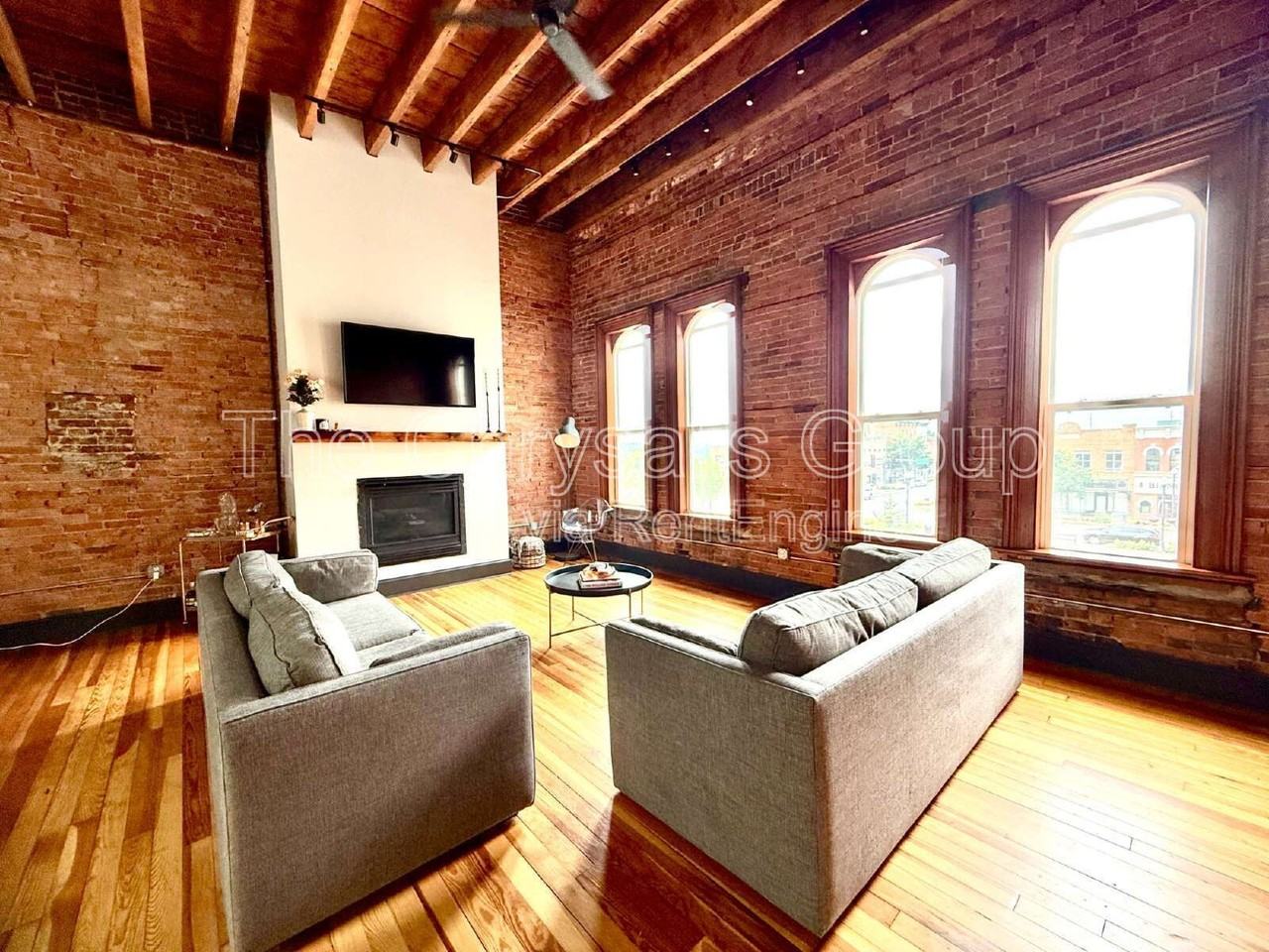 606 Court St #3A - Photo 5 of 17