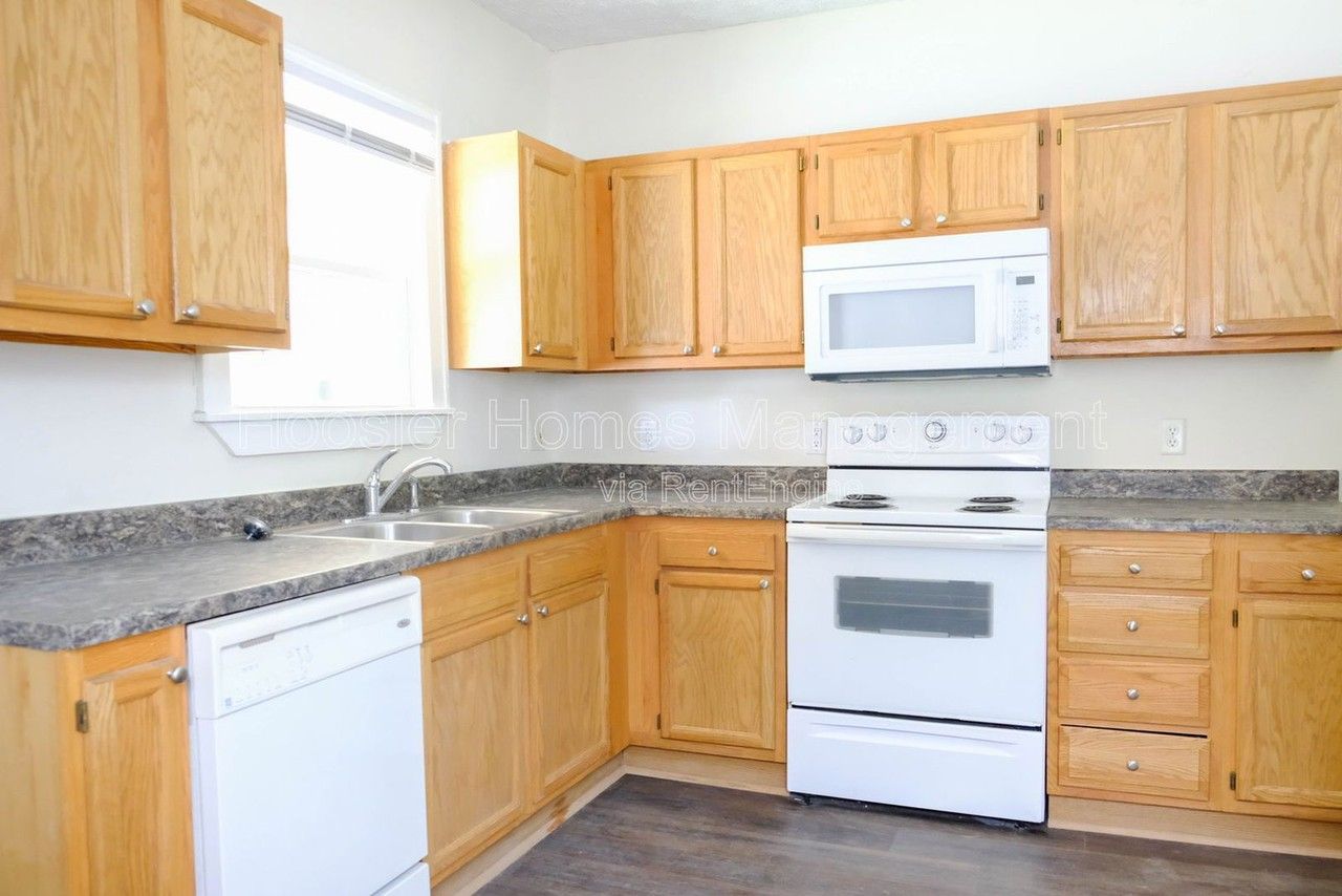 4245 College - 4247 - Photo 3 of 14