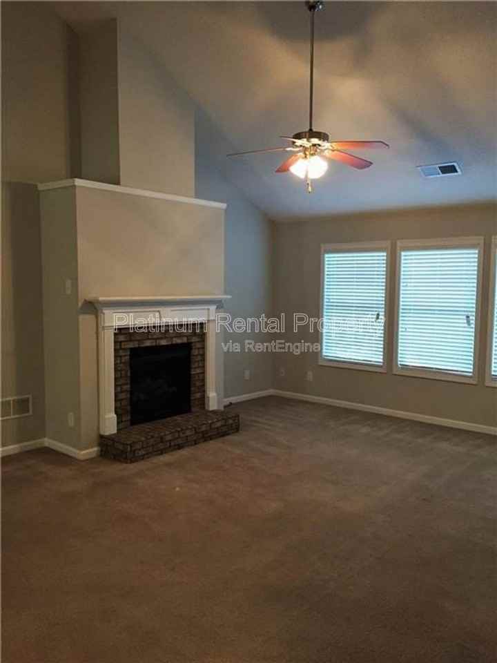 3860 Village Main St - Photo 5 of 23