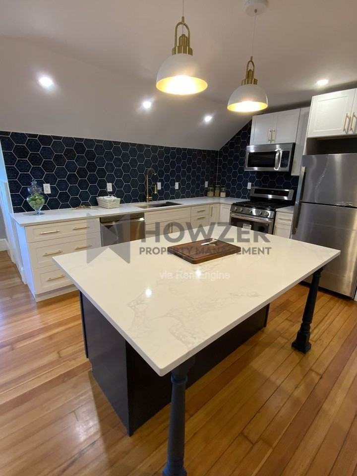 50 Clinton St #4 - Photo 6 of 18
