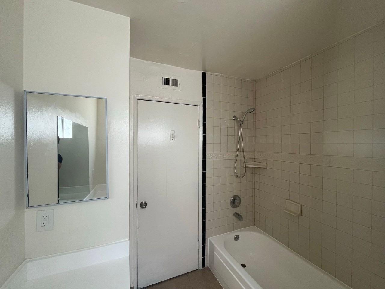 8070 Langdon Ave #206 - Photo 6 of 13
