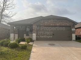 featured image of 2530 Russell St