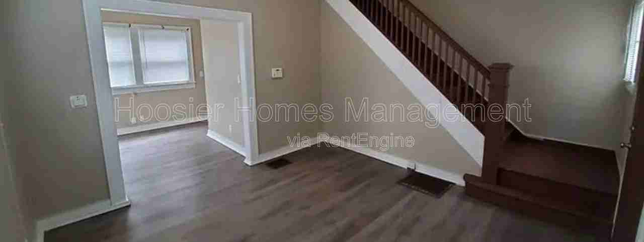 5131 Burgess Ave - Photo 3 of 12