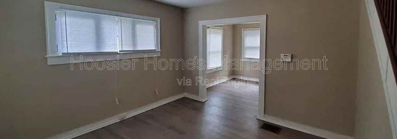 5131 Burgess Ave - Photo 5 of 12