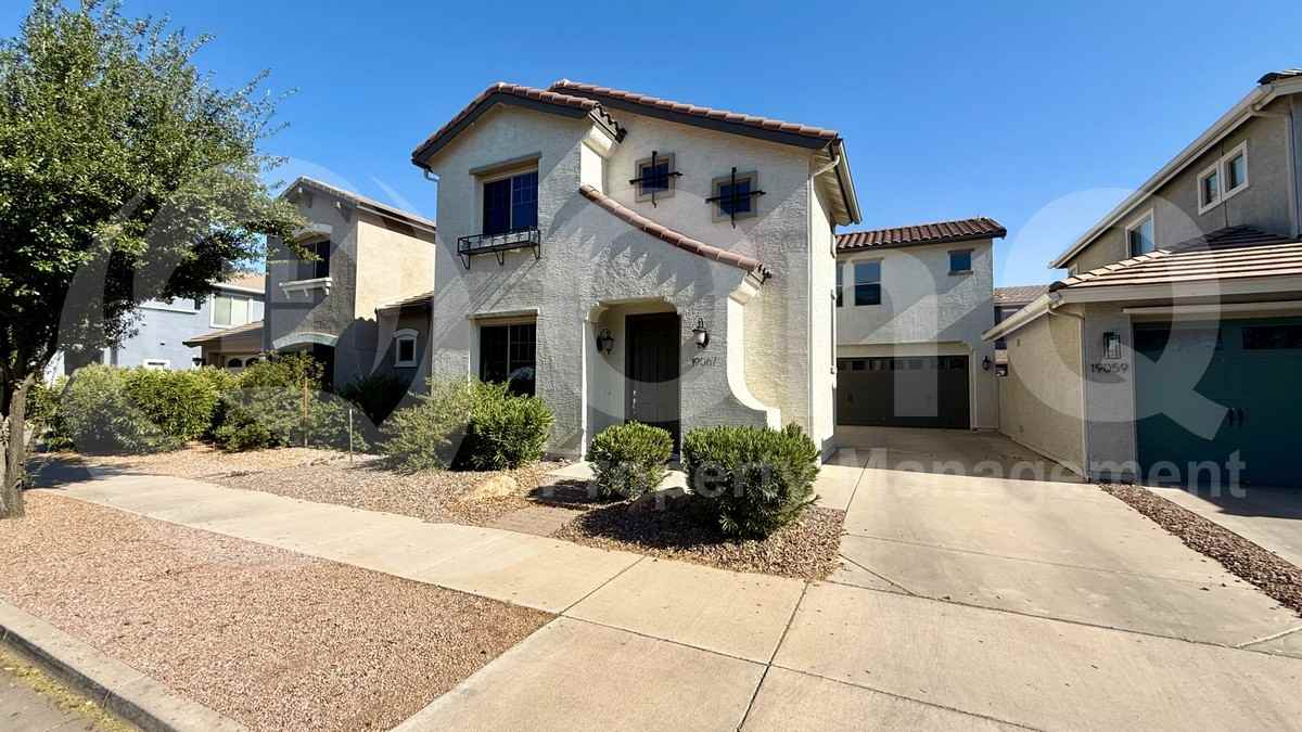 19067 E Pelican Dr - Photo 2 of 24