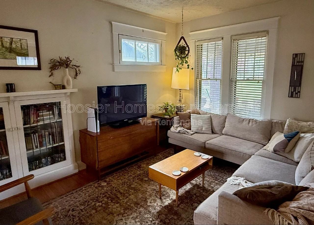 4345 Carrollton Ave - Photo 7 of 20
