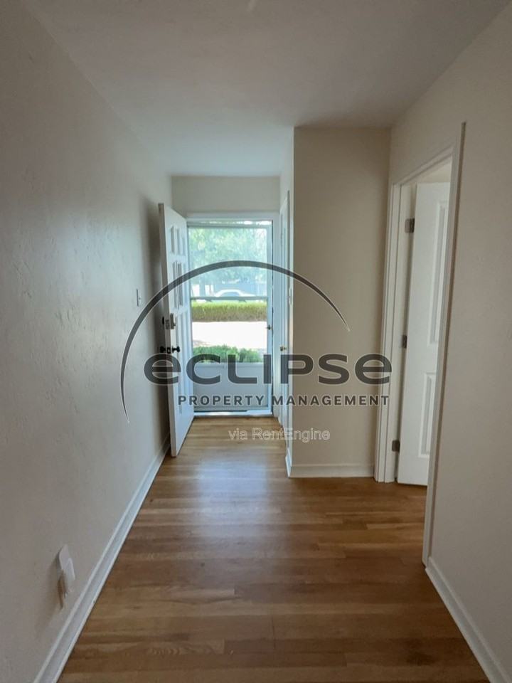 1250 Orchard Ave - Photo 4 of 50