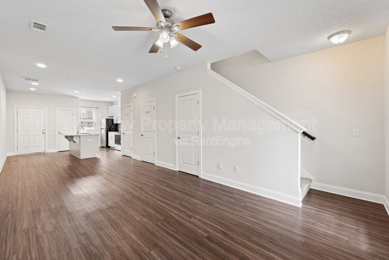 1913 Butternut Dr - Photo 4 of 18