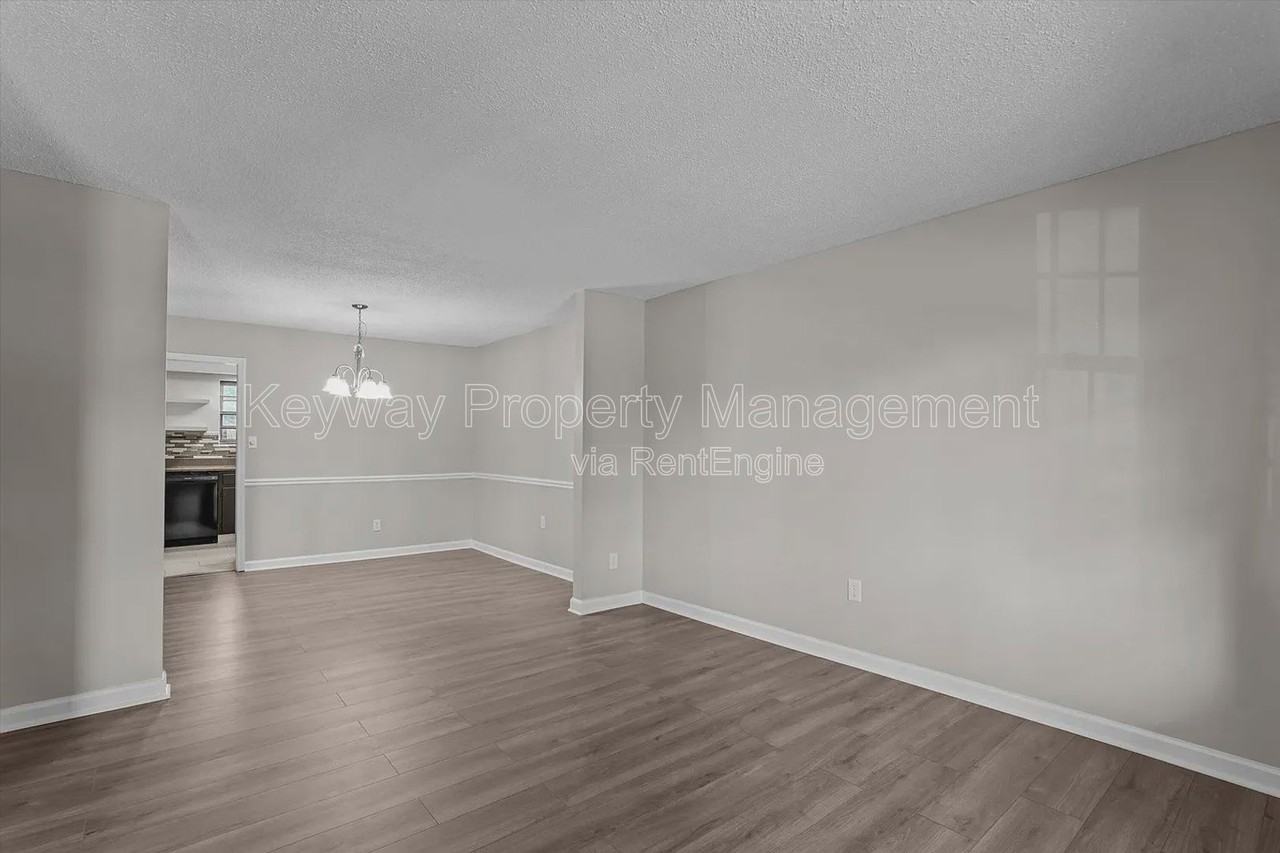 2918 Arrowhead Dr - Photo 7 of 31