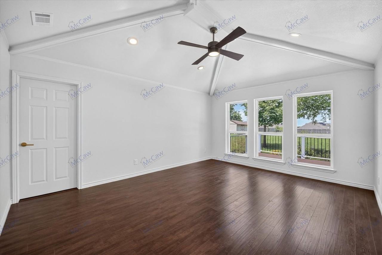 3505 Larkin Ln - Photo 7 of 19