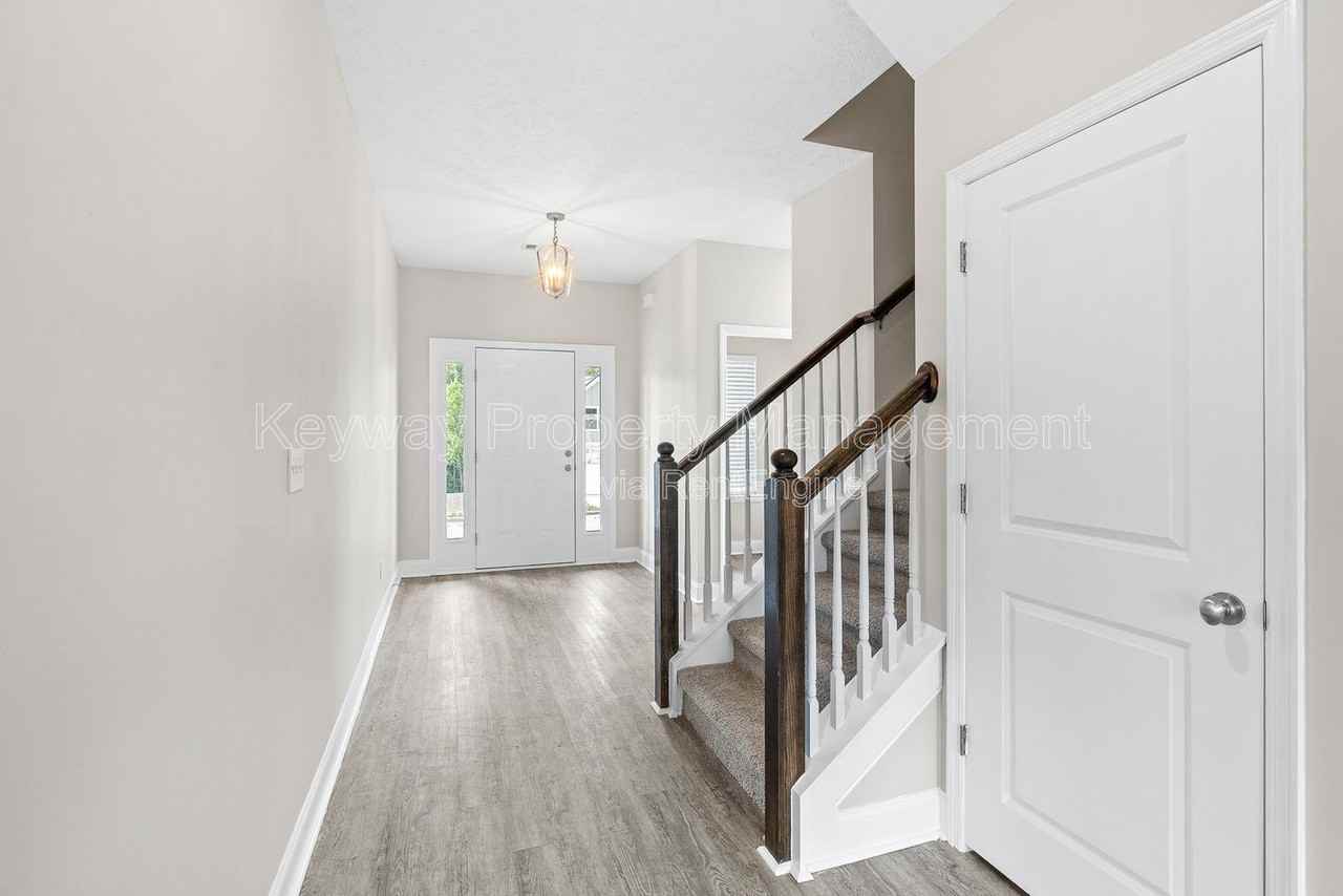 1260 Elias Sta - Photo 4 of 31