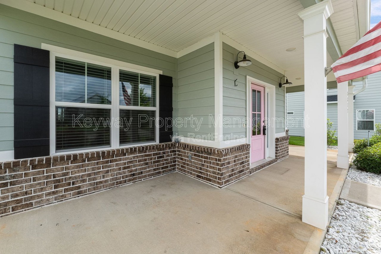 2217 Laurens St - Photo 5 of 29