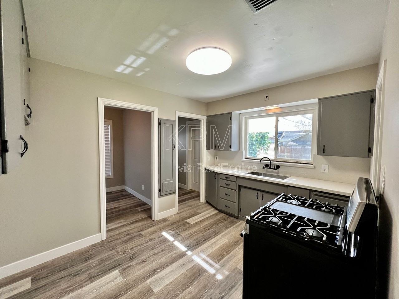 636 S Tuxedo Ave - Photo 6 of 22