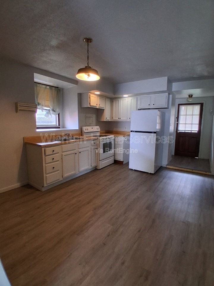 517 N 14th St #1 - Photo 3 of 22