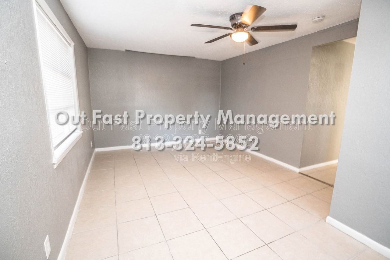 2315 W Rio Vista Ave #B1 - Photo 3 of 15