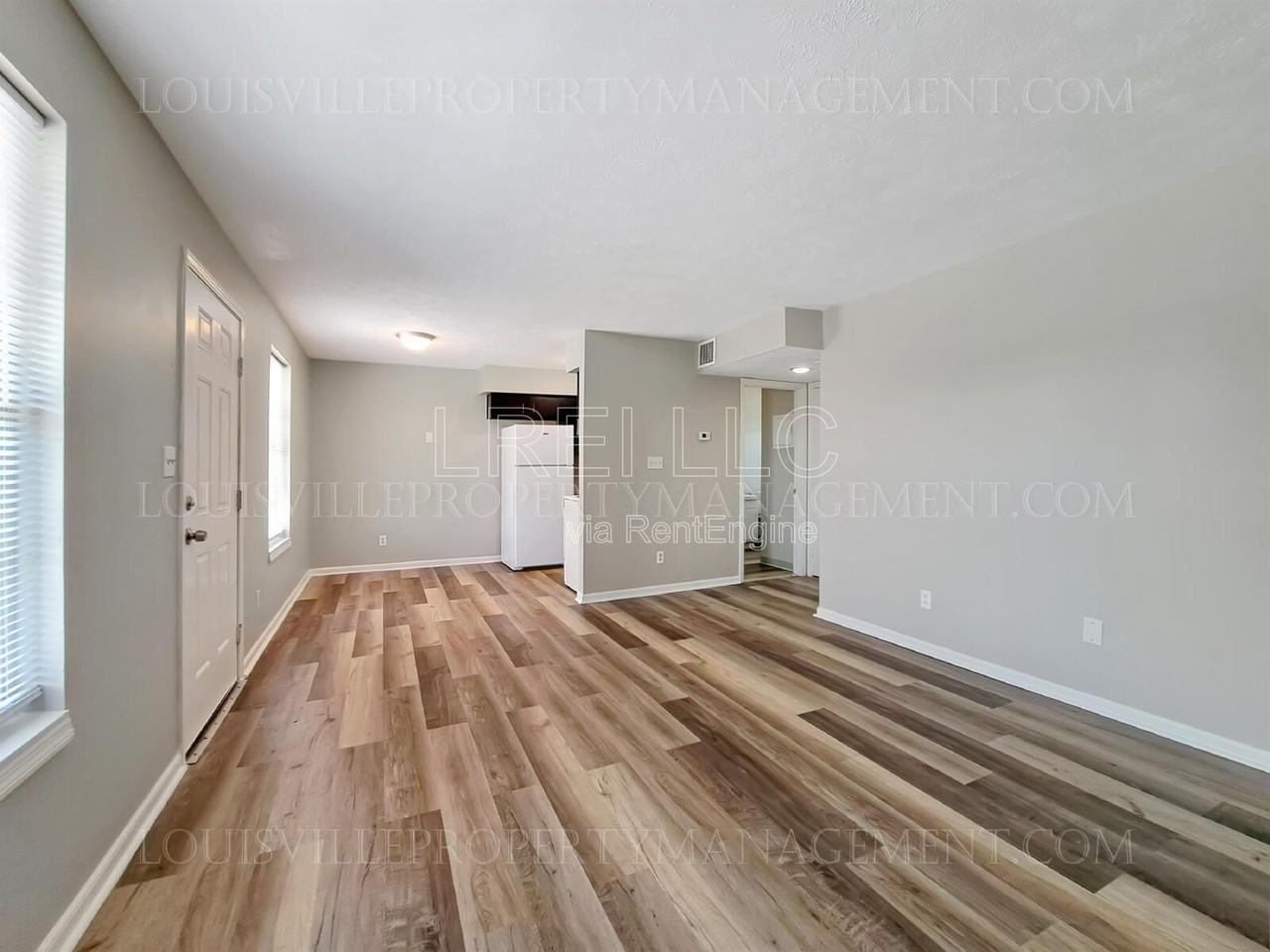 160 W Blue Lick Rd #8 - Photo 3 of 12