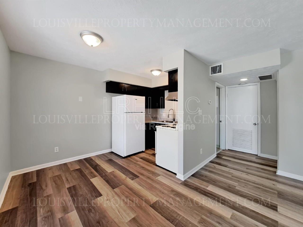 160 W Blue Lick Rd #8 - Photo 4 of 12
