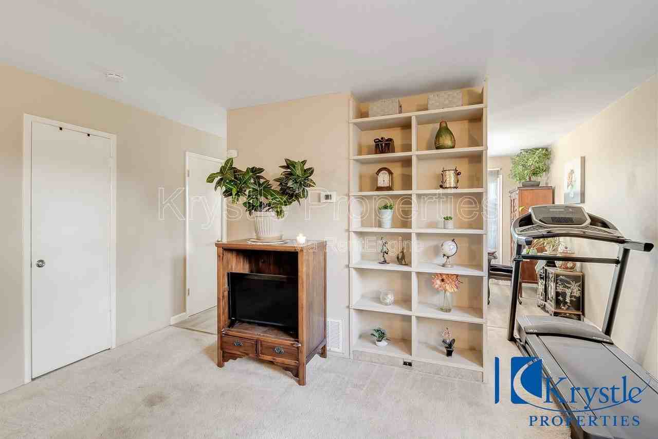 138 Warwick Dr #86 - Photo 2 of 39