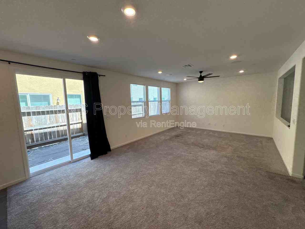 10834 Albano Ln - Photo 4 of 14
