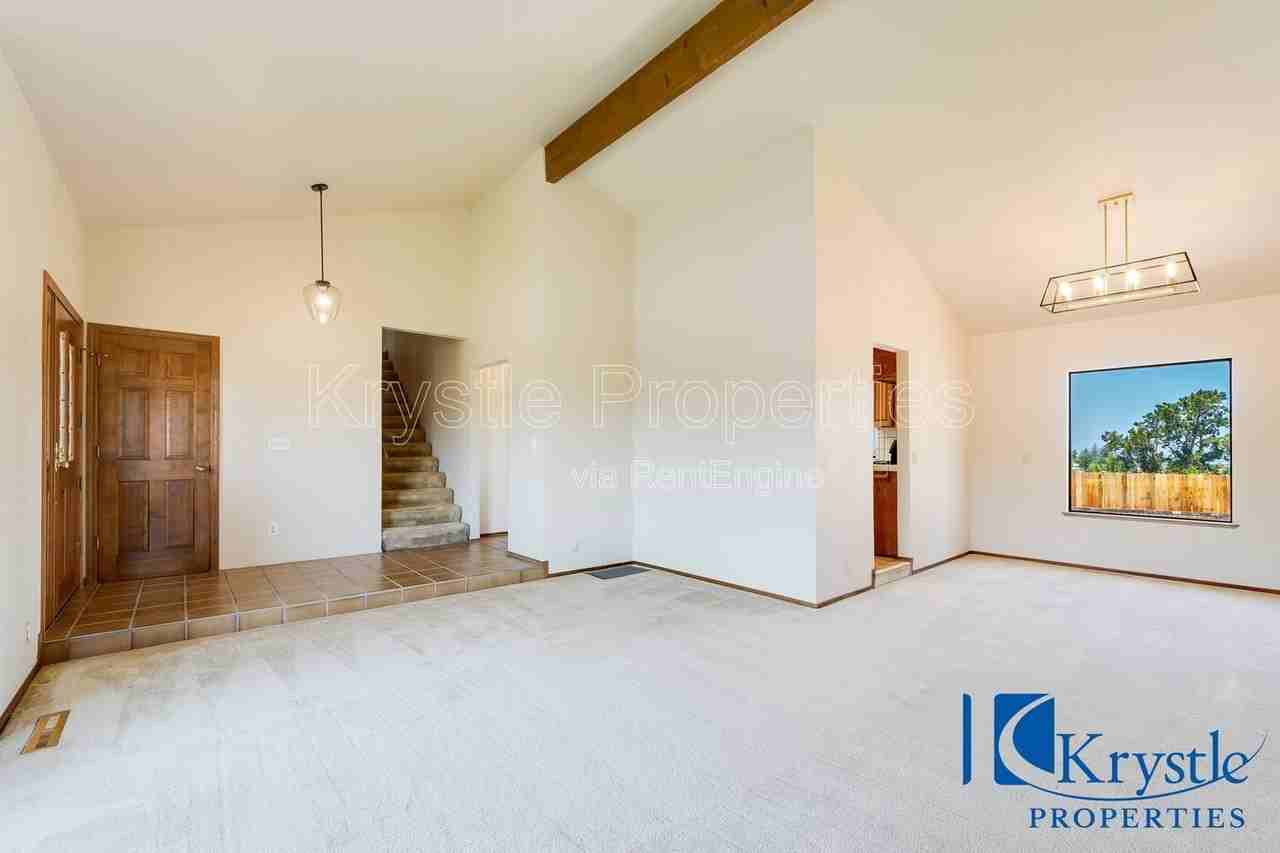 149 Pajaro Way - Photo 6 of 50