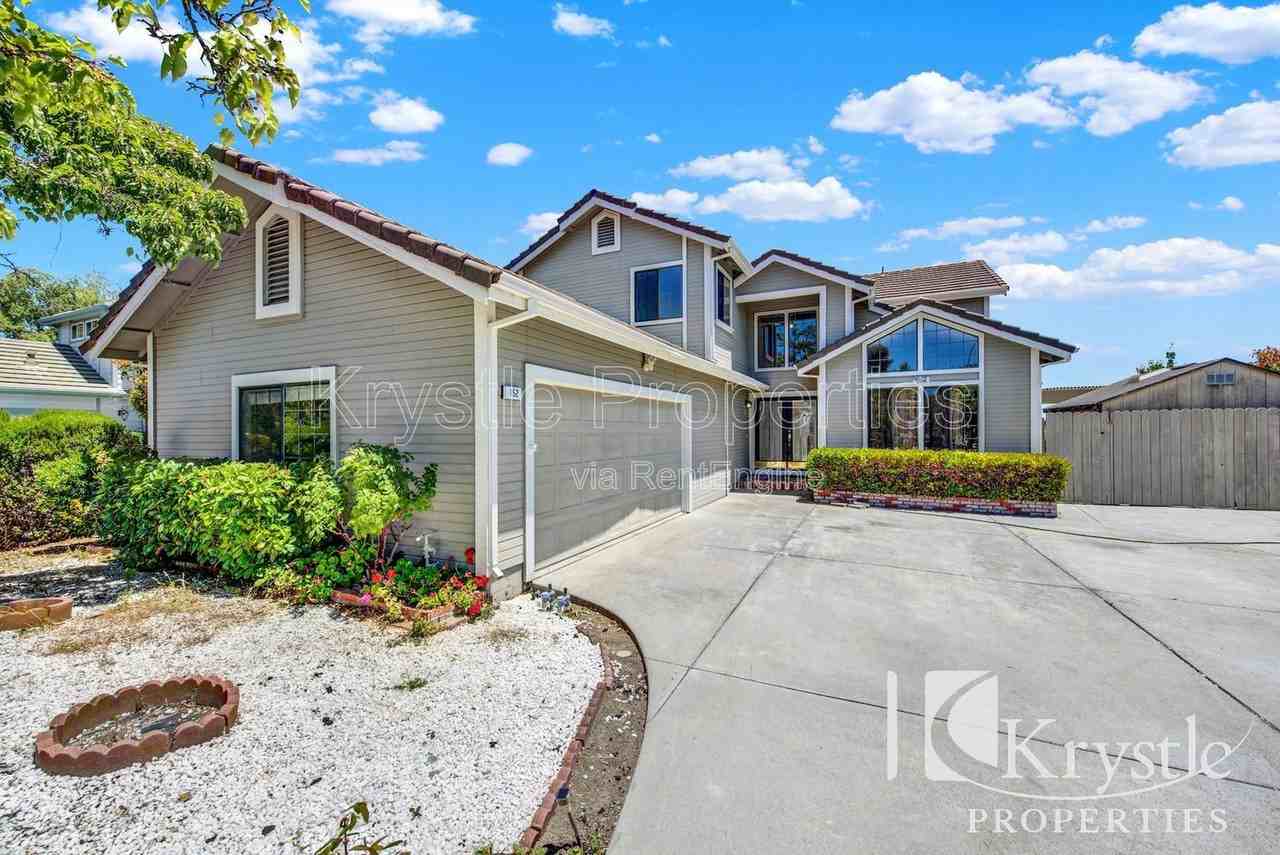 152 Chesapeake Dr - Photo 4 of 33
