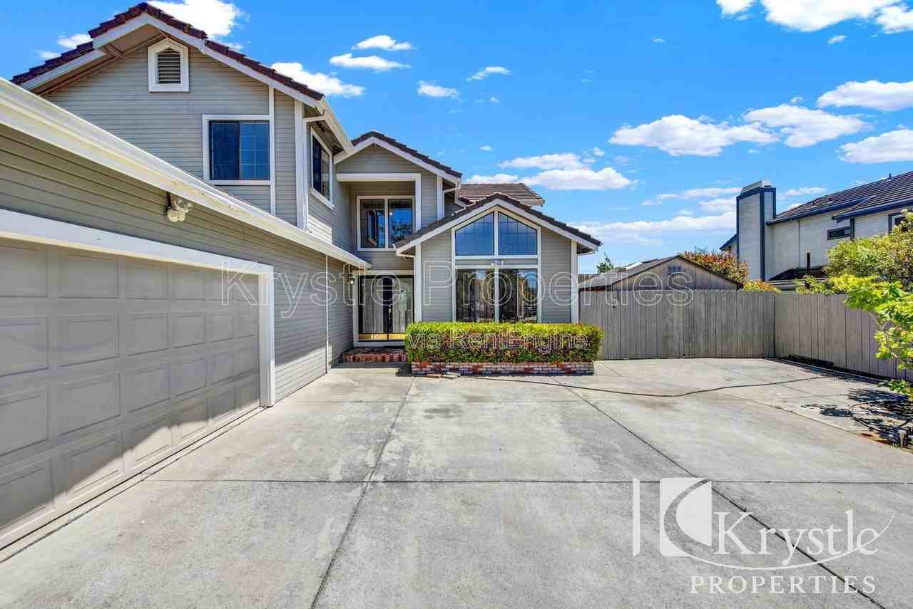 152 Chesapeake Dr - Photo 5 of 33