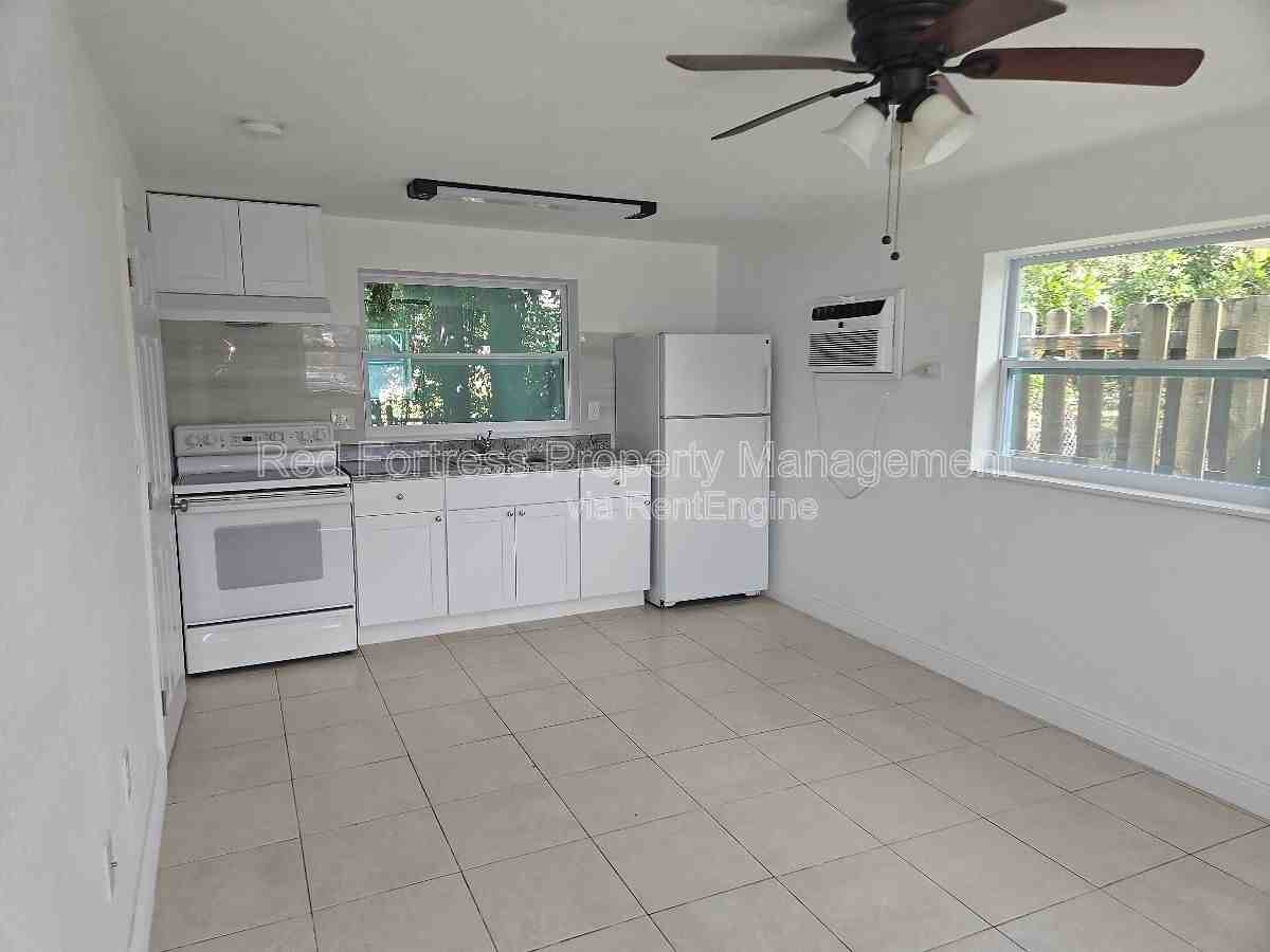 540 Nuna Ave - Photo 2 of 7