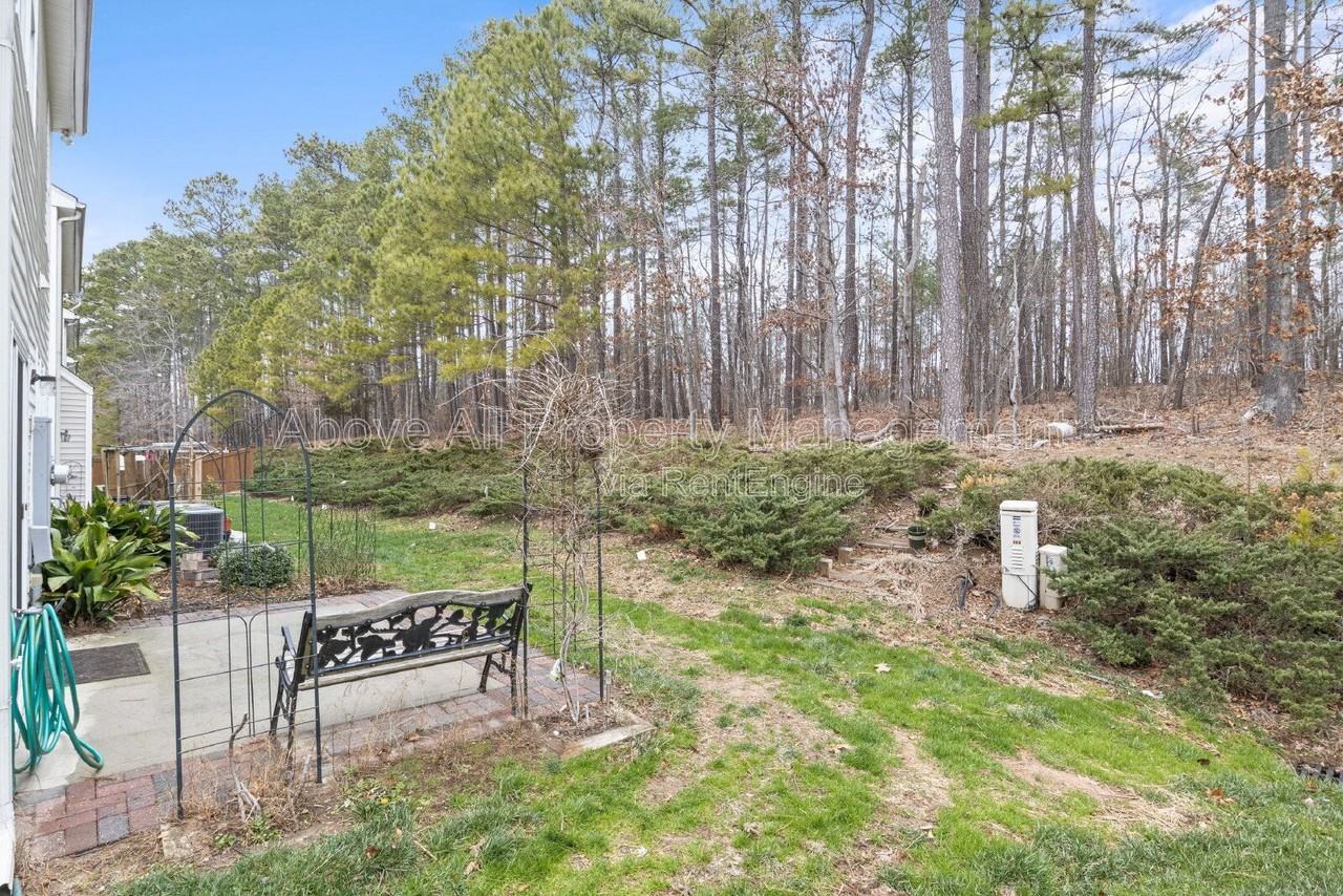 400 Berlin Way - Photo 5 of 35