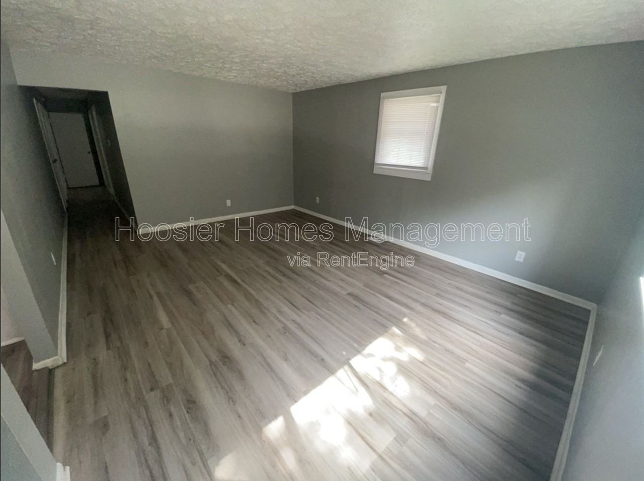 712 N Linwood Ave - Photo 3 of 9