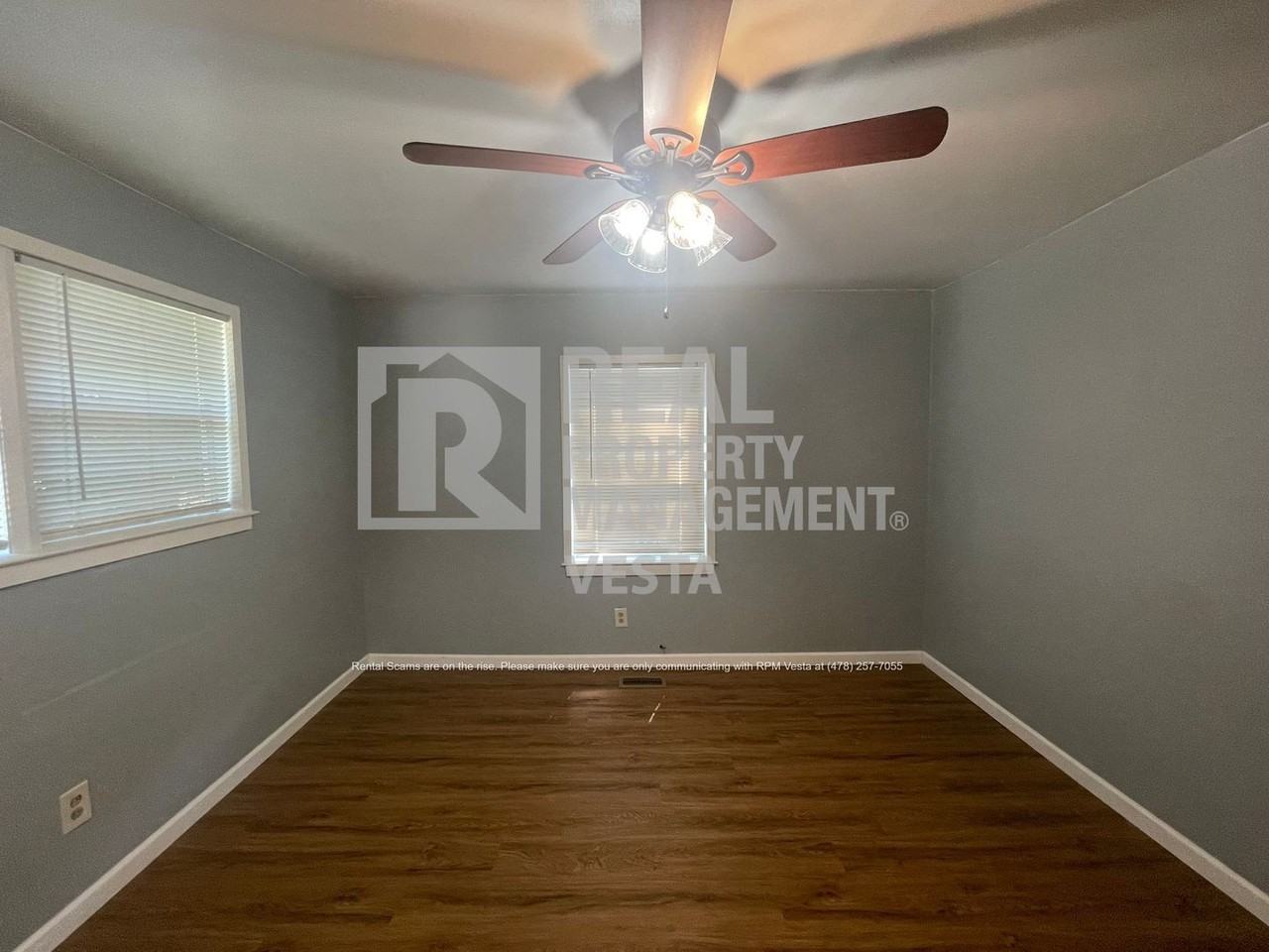 2875 Barrett Ave - Photo 7 of 17