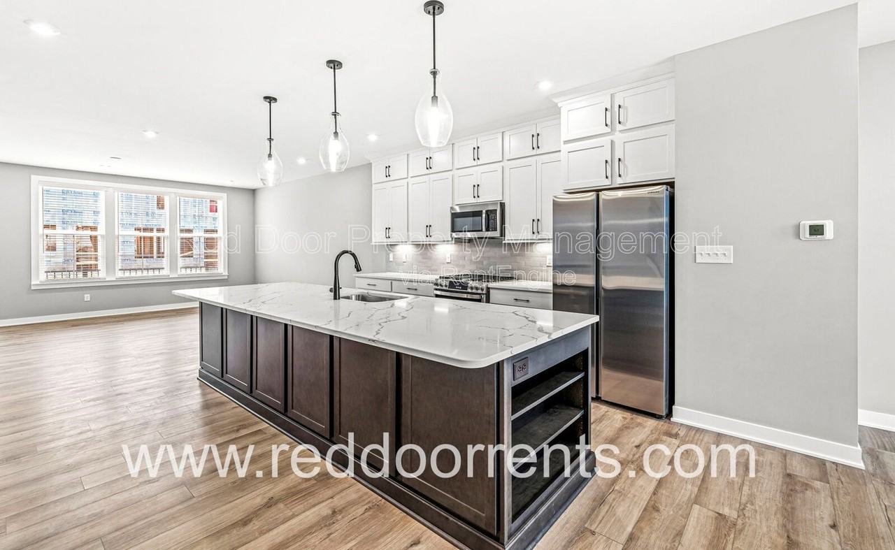 7314 W County Road 600 N - Photo 3 of 50