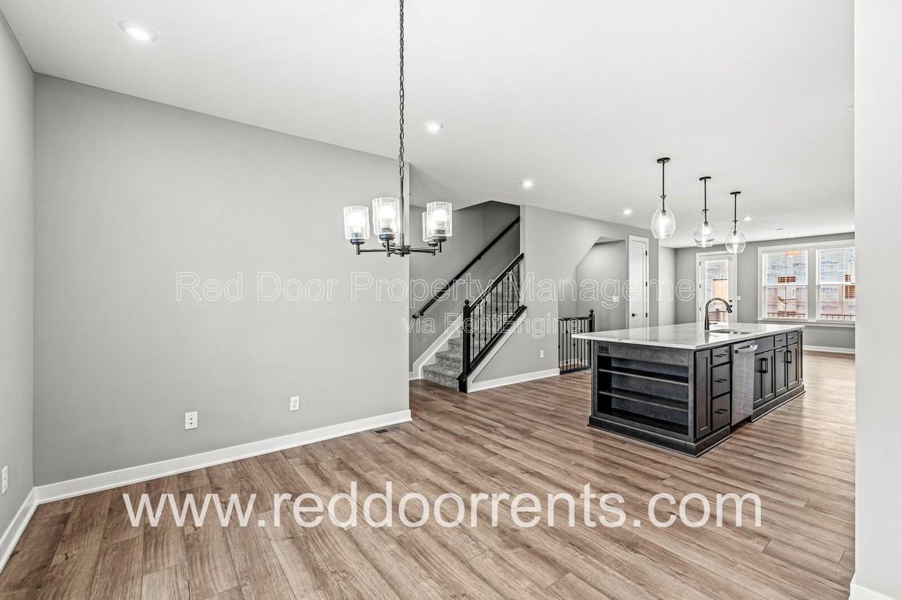 7314 W County Road 600 N - Photo 6 of 50
