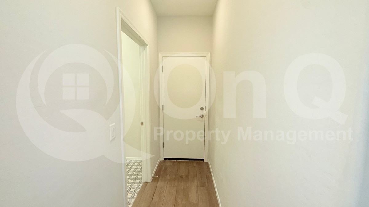 14664 W Valentine St - Photo 5 of 24