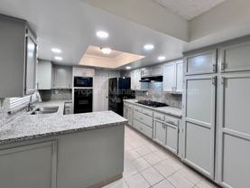 404 N Villa Ave - Photo 1 of 1