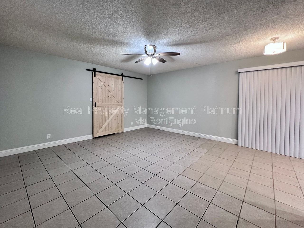 404 N Villa Ave - Photo 4 of 20