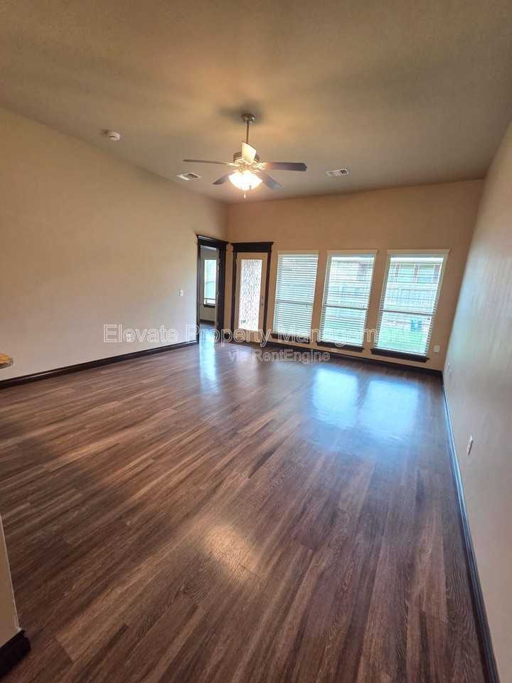 2301 Starwood Way - Photo 7 of 16