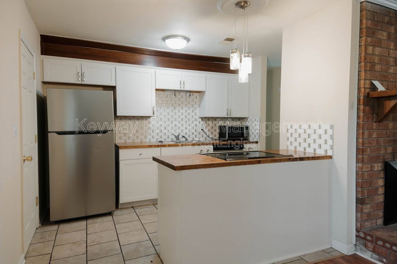 2841 Pheasant Dr - Photo 4 of 13
